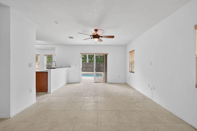 1975 NE 36th Avenue, Homestead, FL 33033