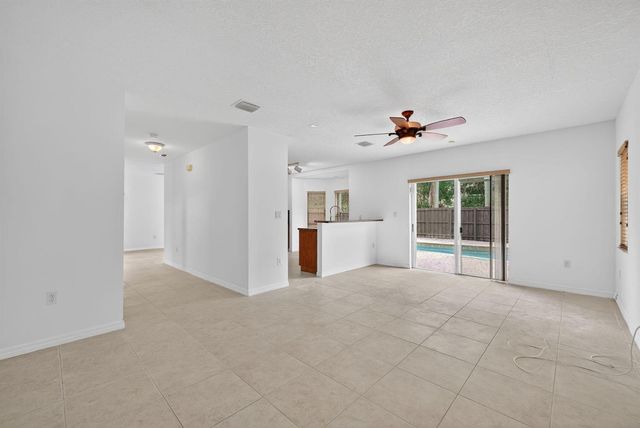 1975 NE 36th Avenue, Homestead, FL 33033