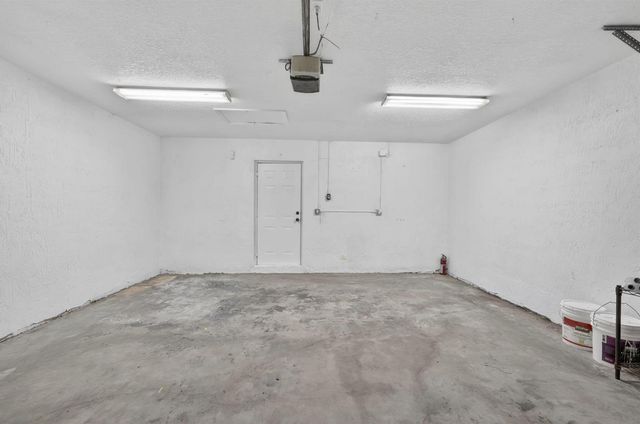 1975 NE 36th Avenue, Homestead, FL 33033