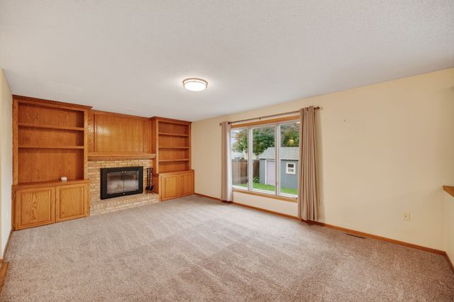 3513 E 43rd Street, Des Moines, IA 50317