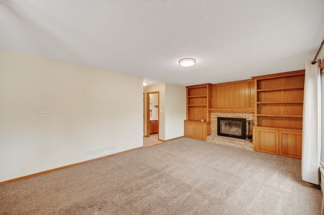 3513 E 43rd Street, Des Moines, IA 50317
