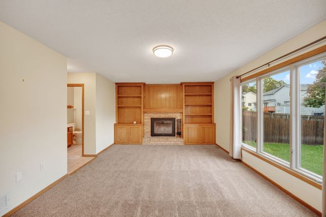 3513 E 43rd Street, Des Moines, IA 50317