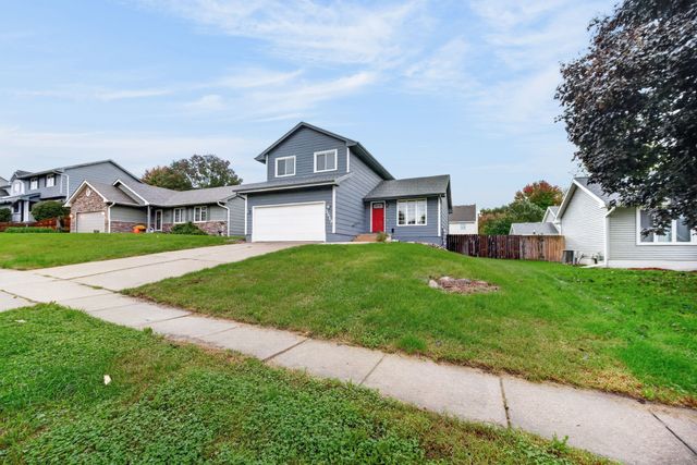 3513 E 43rd Street, Des Moines, IA 50317