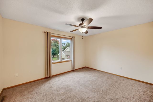 3513 E 43rd Street, Des Moines, IA 50317