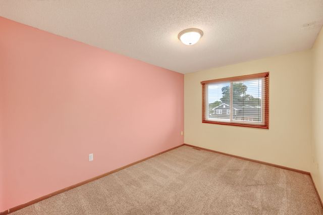 3513 E 43rd Street, Des Moines, IA 50317