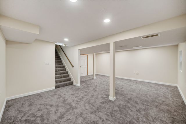 3513 E 43rd Street, Des Moines, IA 50317