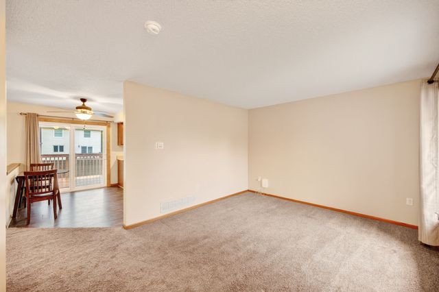 3513 E 43rd Street, Des Moines, IA 50317