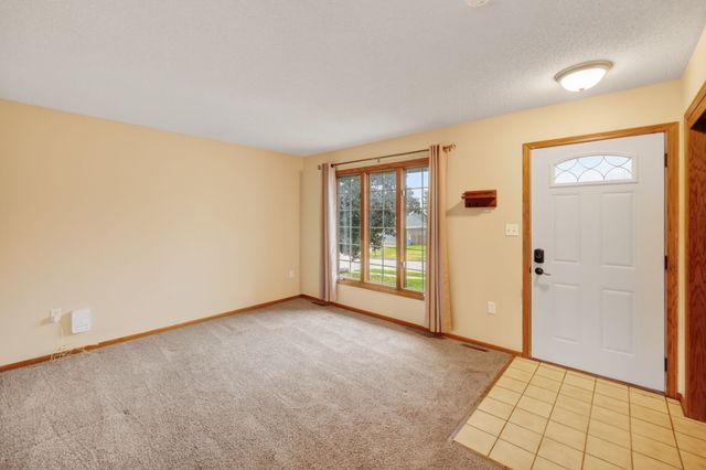 3513 E 43rd Street, Des Moines, IA 50317