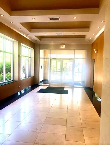 5036 W Pensacola Avenue 401, Chicago, IL 60641