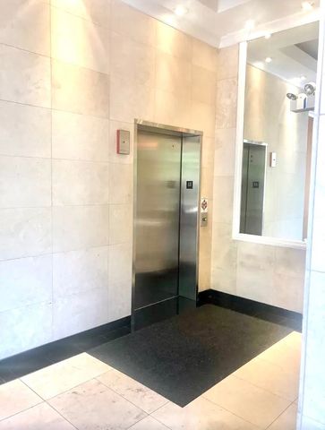 5036 W Pensacola Avenue 401, Chicago, IL 60641