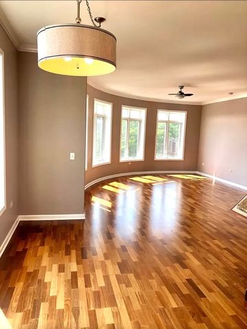 5036 W Pensacola Avenue 401, Chicago, IL 60641