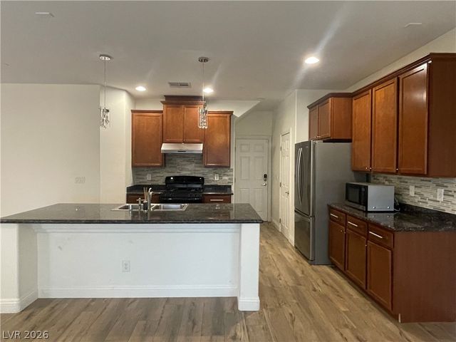 4 Ladasa Court, Henderson, NV 89074