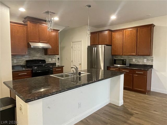 4 Ladasa Court, Henderson, NV 89074