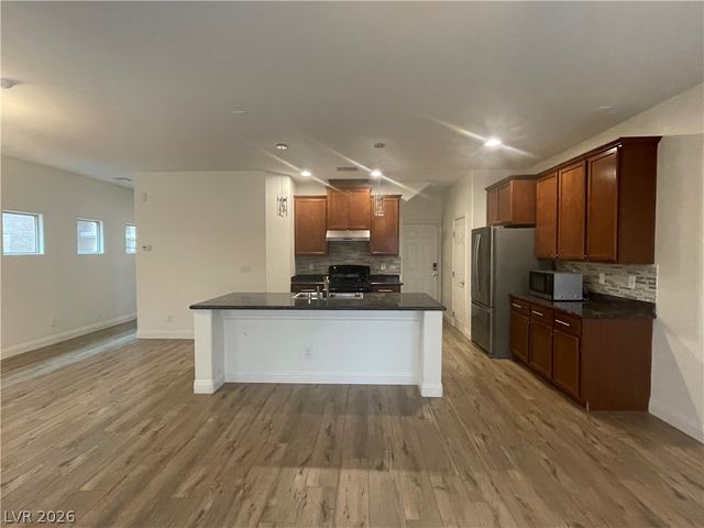 4 Ladasa Court, Henderson, NV 89074