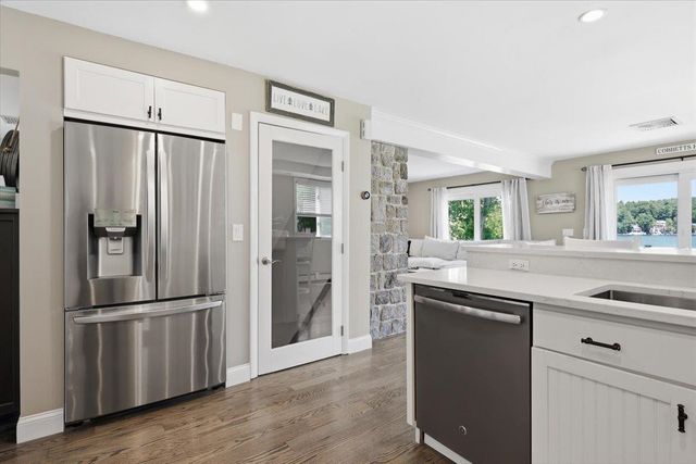 10 cross Street, Windham, NH 03087