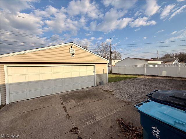 4617 Andover Avenue, Lorain, OH 44055