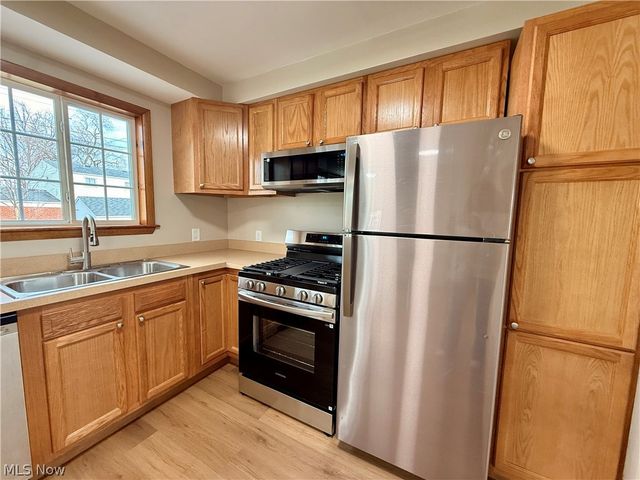 4617 Andover Avenue, Lorain, OH 44055