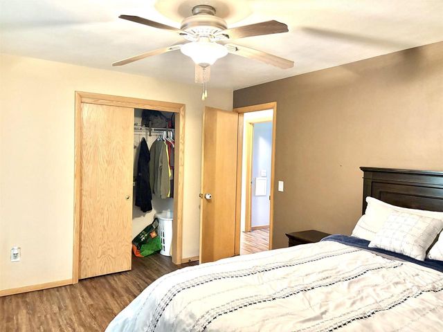 916 LONDON STREET, Menasha, WI 54952