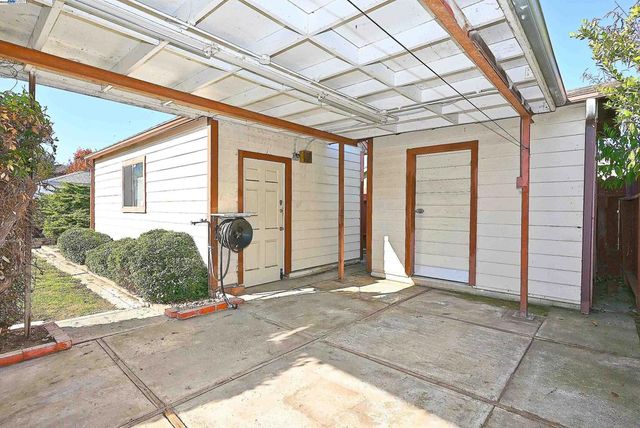 314 Sparling Dr, Hayward, CA 94544