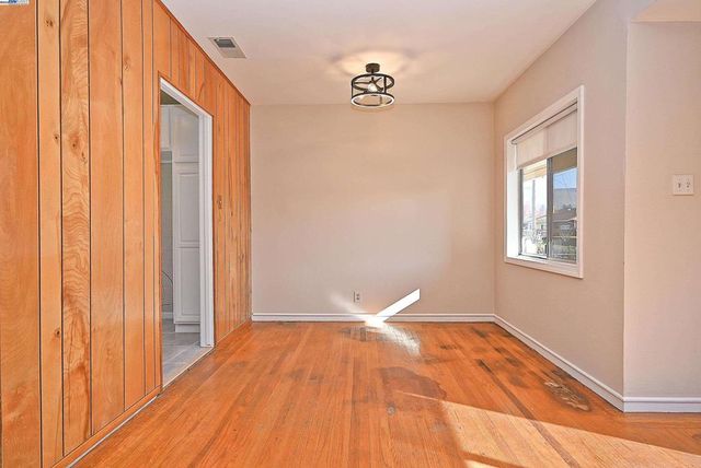 314 Sparling Dr, Hayward, CA 94544