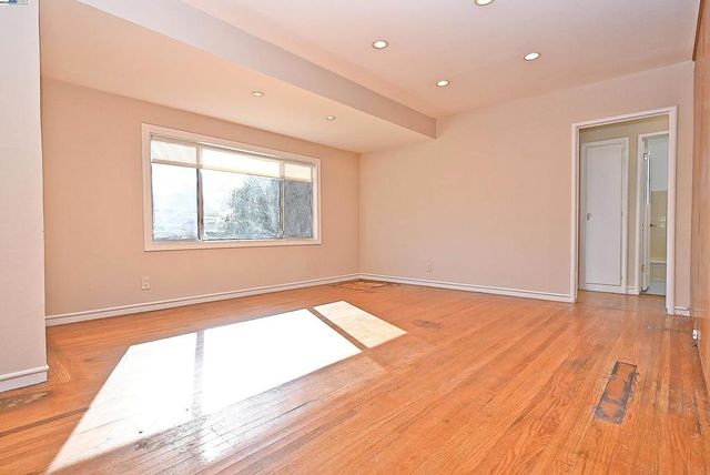 314 Sparling Dr, Hayward, CA 94544