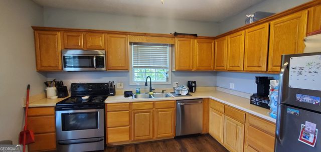 38 W Highway 46, Lyons, GA 30436