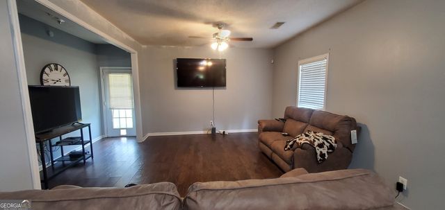 38 W Highway 46, Lyons, GA 30436