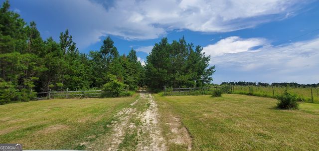 38 W Highway 46, Lyons, GA 30436