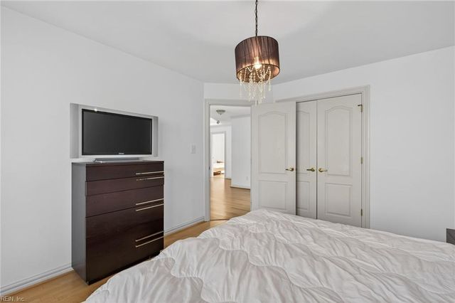 2301 Souverain LN, Virginia Beach, VA 23454