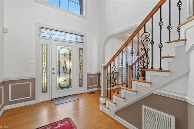 2301 Souverain LN, Virginia Beach, VA 23454