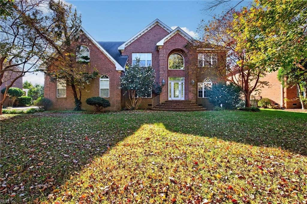 2301 Souverain LN, Virginia Beach, VA 23454