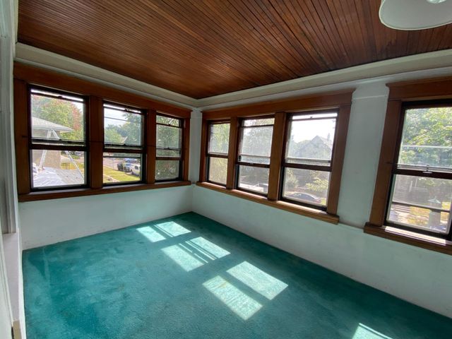 1689 Dayton Avenue, Saint Paul, MN 55104