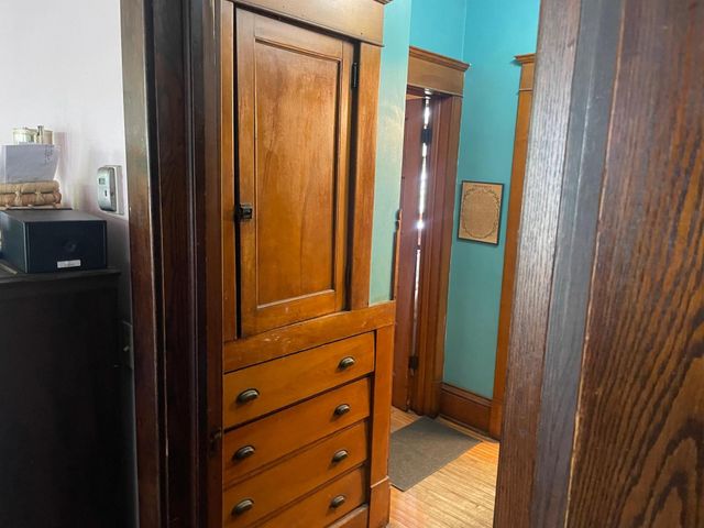 1689 Dayton Avenue, Saint Paul, MN 55104