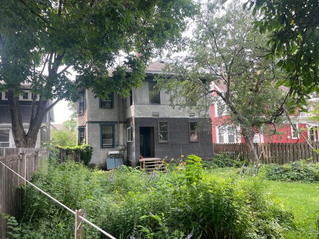 1689 Dayton Avenue, Saint Paul, MN 55104