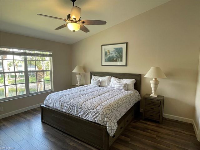 440 Wiggins Lake CT 201, Naples, FL 34110