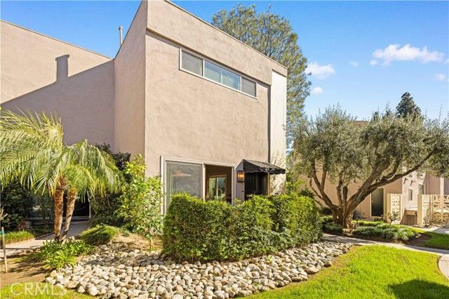 573 Fairview Avenue, Arcadia, CA 91007