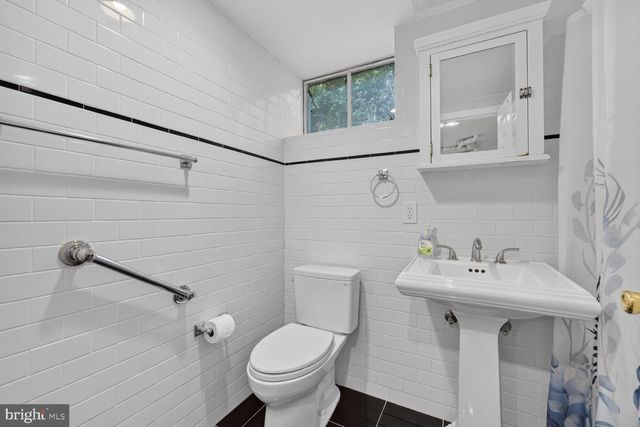 541 BRENT, Rockville, MD 20850