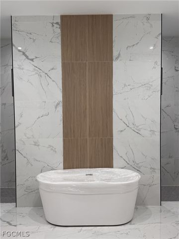 812 Chapel AVE, Lehigh Acres, FL 33971