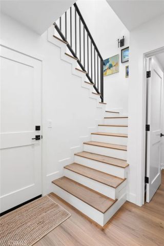 101 Aspen, Costa Mesa, CA 92627