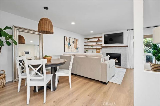 101 Aspen, Costa Mesa, CA 92627