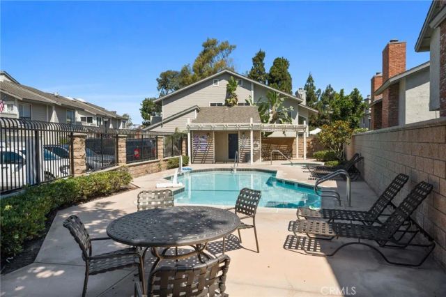 101 Aspen, Costa Mesa, CA 92627