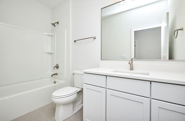 814 E 2nd Street, Des Moines, IA 50309