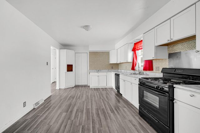 2450 Clydia Street, Portage, IN 46368