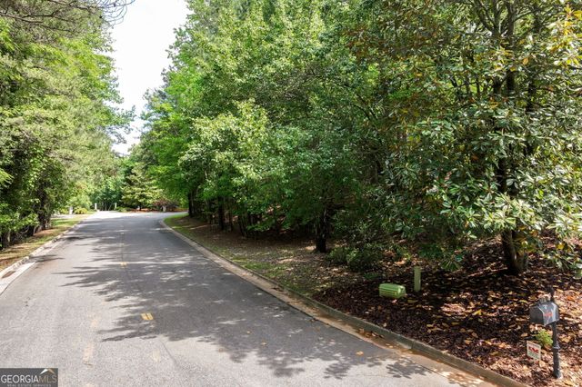 206 Lake Pointe Drive, Gainesville, GA 30506