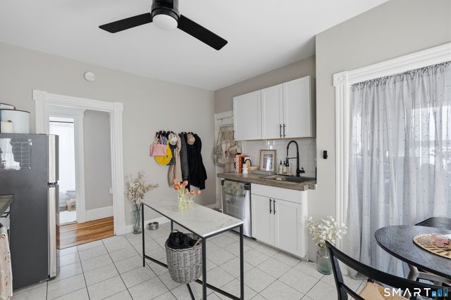 186 Arnoldale Road, West Hartford, CT 06119