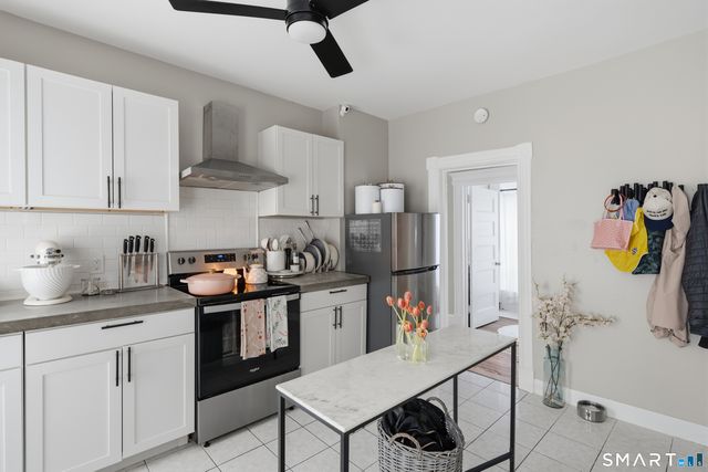 186 Arnoldale Road, West Hartford, CT 06119