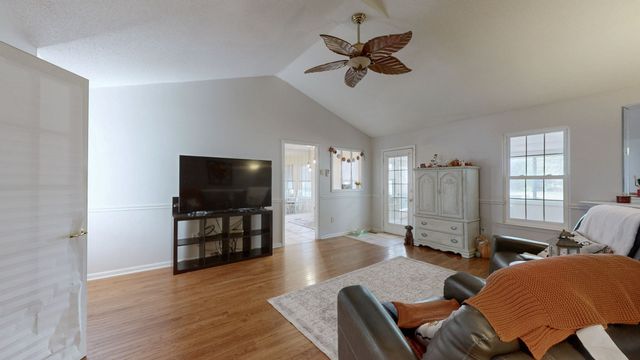 110 Inglewood Ct, Murfreesboro, TN 37127