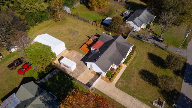 110 Inglewood Ct, Murfreesboro, TN 37127