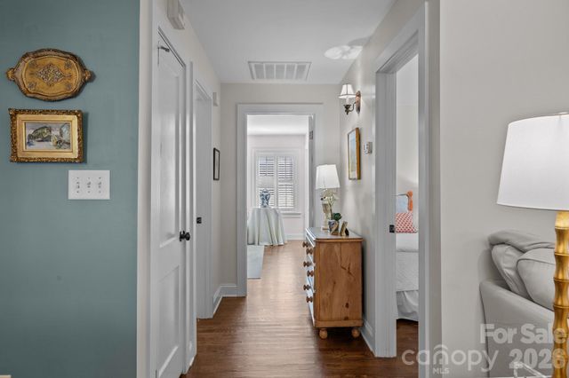 106 N Turner Avenue, Charlotte, NC 28216