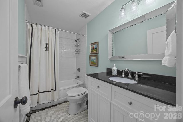 106 N Turner Avenue, Charlotte, NC 28216